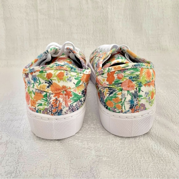 ASOS Design Colorful Lace-Up Floral Canvas Shoes - Picture 5 of 5